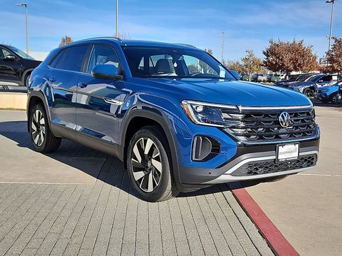 New 2026 Volkswagen Atlas Cross Sport SE image 4