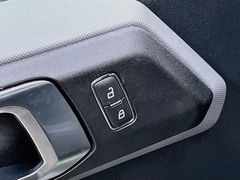 Used 2022 Ford Bronco Black Diamond AWD/4WD image 18