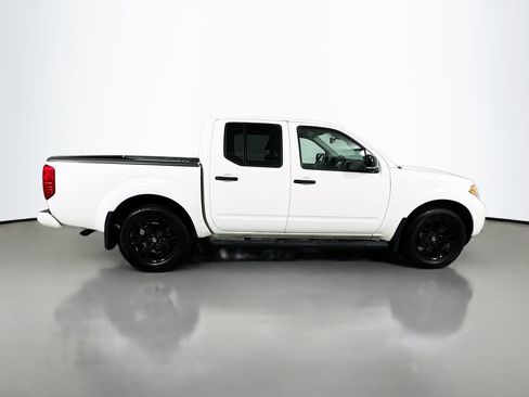 Used 2021 Nissan Frontier SV w/ Midnight Edition Floor Mats image 9