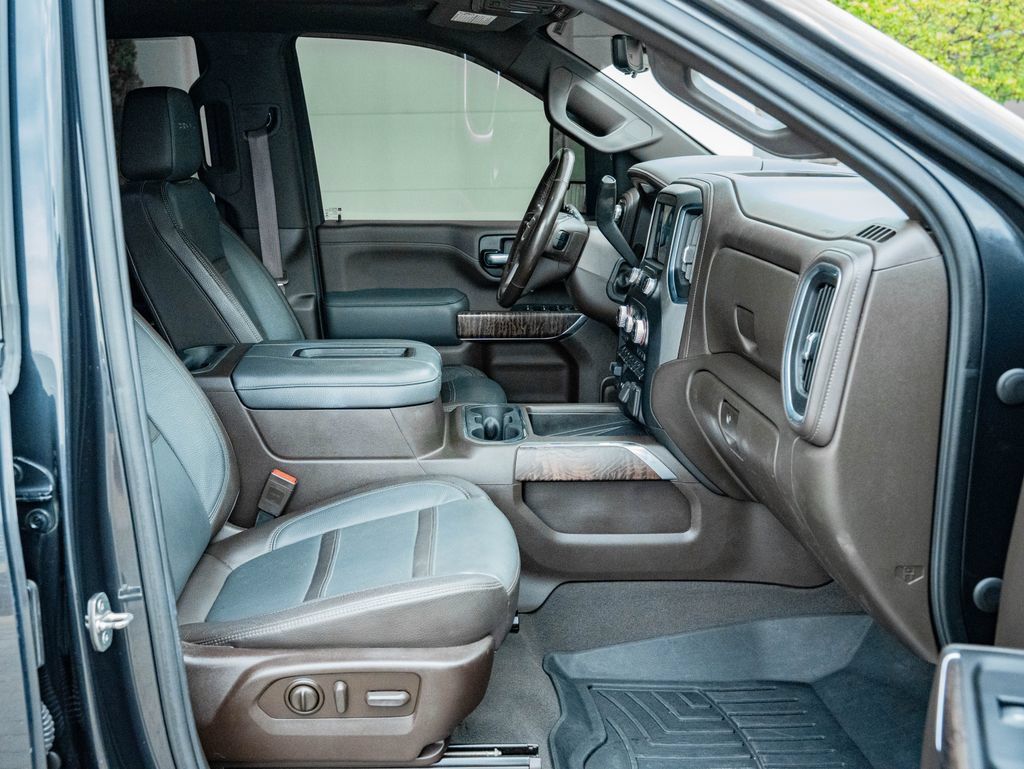 Used 2021 GMC Sierra 2500 Denali w/ Denali Ultimate Package AWD/4WD image 22