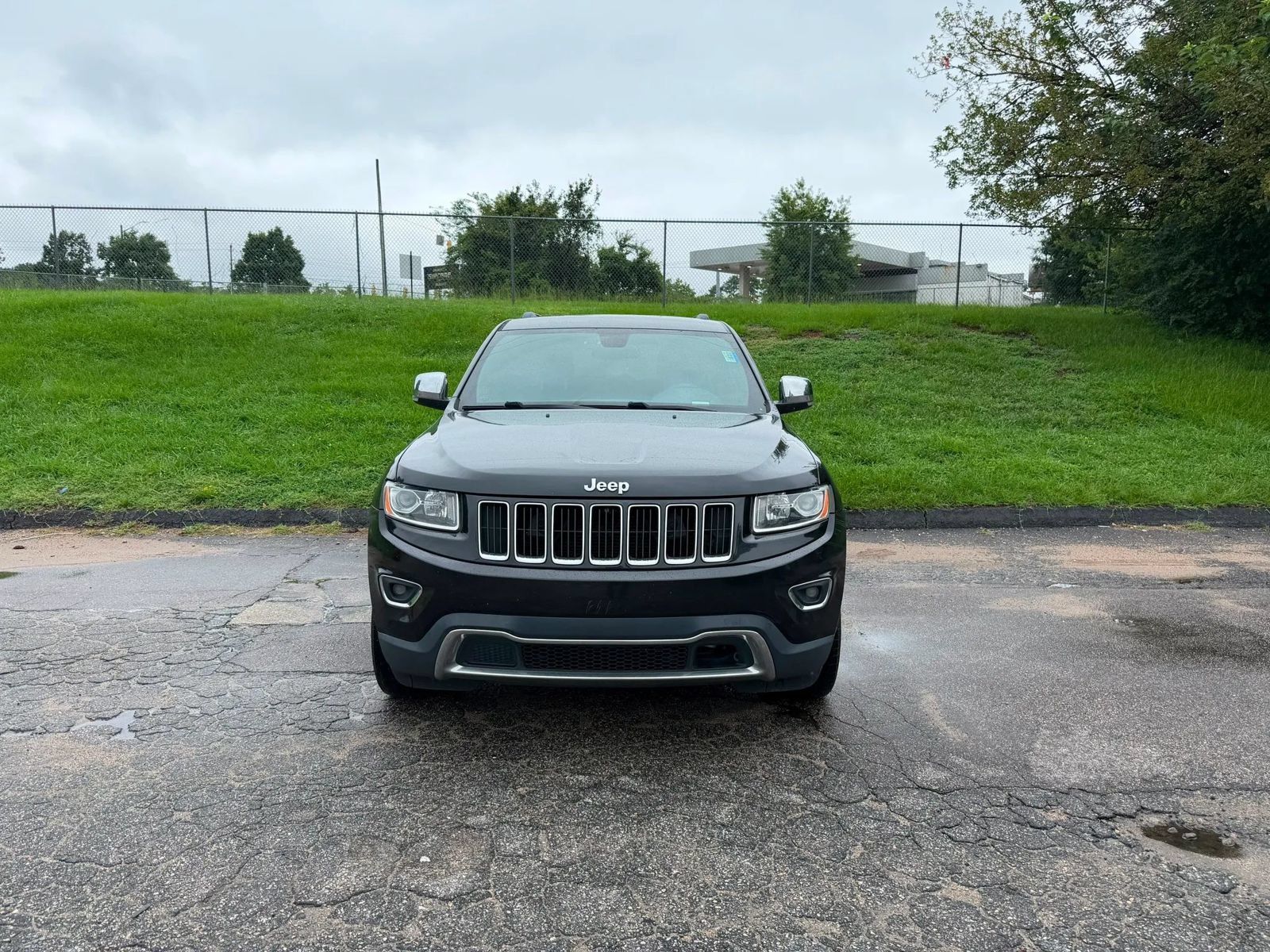 Used 2015 Jeep Grand Cherokee Limited AWD/4WD image 3