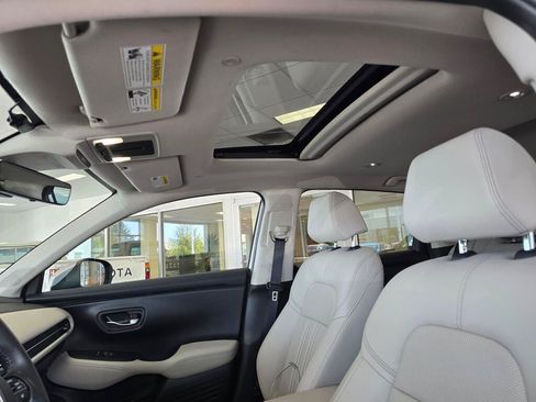 Used 2024 Honda HR-V EX-L image 17
