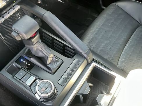 Used 2026 Toyota 4Runner TRD Off-Road Premium AWD/4WD image 14
