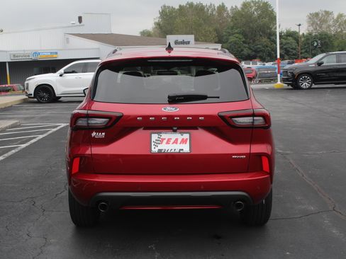 Used 2024 Ford Escape ST-Line w/ Tech Pack #1 AWD/4WD image 7