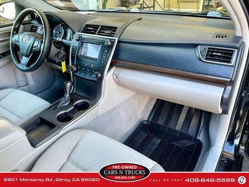 Used 2016 Toyota Camry LE FWD image 14