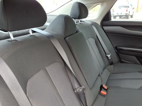 Used 2022 Kia K5 LXS FWD image 15