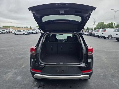 Used 2023 Chevrolet TrailBlazer LT w/ Convenience Package AWD/4WD image 5
