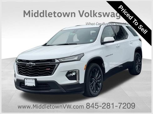 Used 2024 Chevrolet Traverse RS AWD/4WD image 1