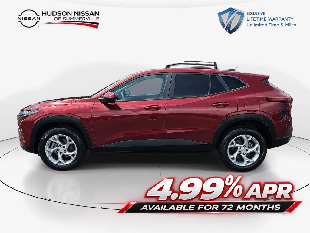 Used 2024 Chevrolet Trax LS w/ LS Convenience Package FWD image 11