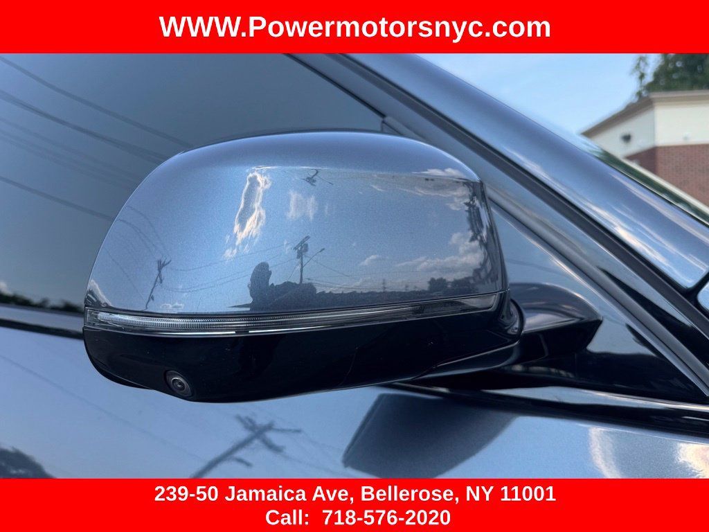 Used 2021 BMW X5 M50i w/ Executive Package AWD/4WD image 18