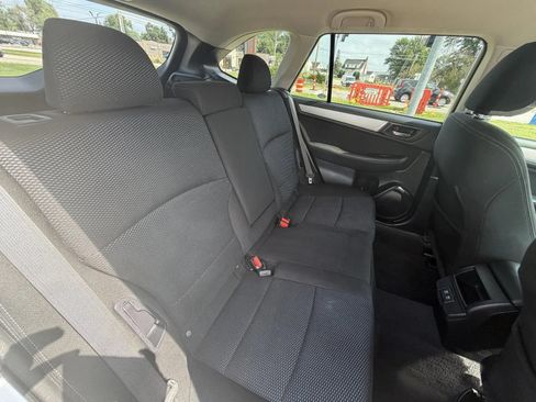 Used 2019 Subaru Outback 2.5i Premium AWD/4WD image 15