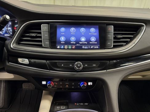 Used 2024 Buick Enclave Avenir w/ Avenir Technology Package image 31
