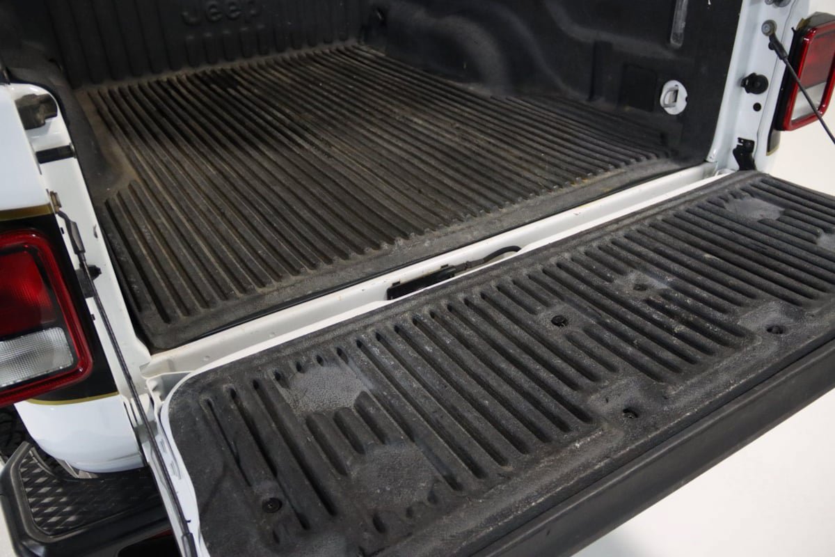 Used 2021 Jeep Gladiator Sport AWD/4WD image 14
