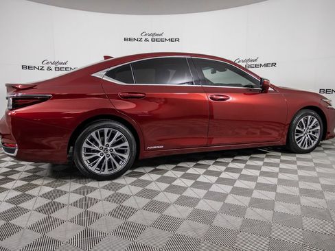 Used 2021 Lexus ES 300h w/ Premium Package FWD image 4