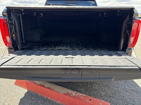 Used 2019 GMC Sierra 1500 Denali w/ Denali Ultimate Package AWD/4WD image 9