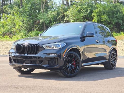 Used 2021 BMW X5 M50i w/ Executive Package AWD/4WD image 2