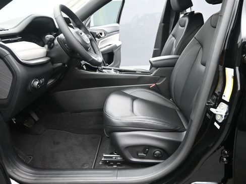 New 2026 Jeep Compass Limited image 10