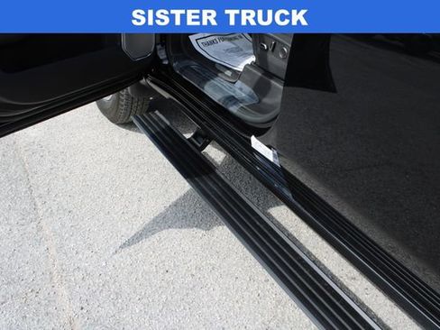 Used 2025 GMC Sierra 3500 Denali w/ Denali Reserve Package image 19