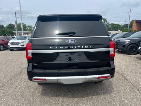 Certified 2023 Ford Expedition XLT AWD/4WD image 5