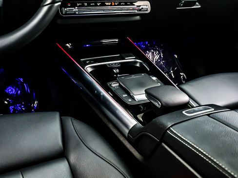 Used 2023 Mercedes-Benz GLA 250 image 7