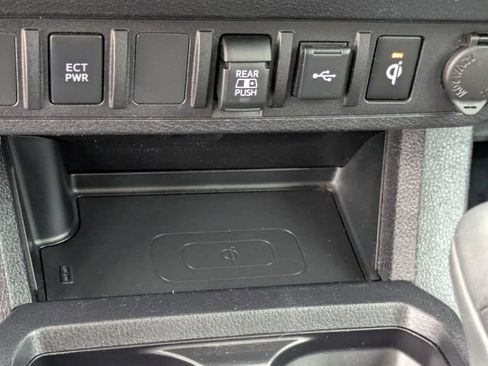 Used 2023 Toyota Tacoma TRD Off-Road image 16