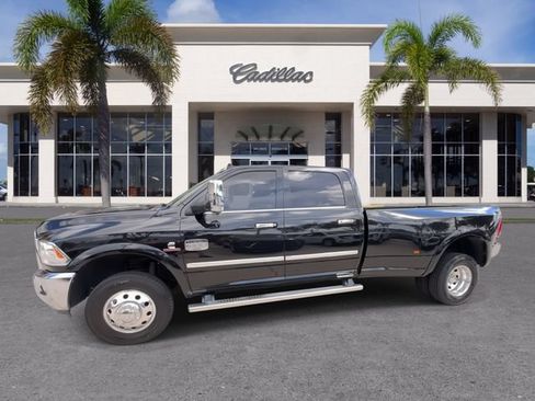 Used 2017 RAM 3500 Laramie Longhorn AWD/4WD image 7