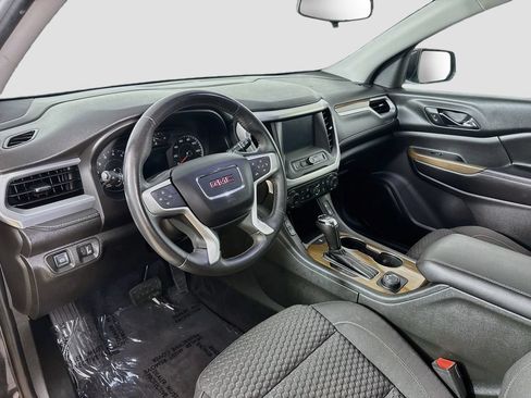Used 2017 GMC Acadia SLE AWD/4WD image 10