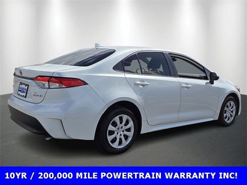 Used 2024 Toyota Corolla LE image 5