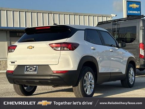 New 2026 Chevrolet TrailBlazer LS w/ LS Convenience Package FWD image 4