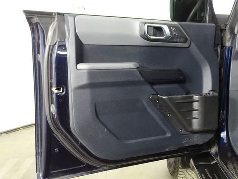 Used 2021 Ford Bronco Base w/ Sasquatch Package image 16