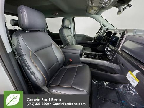 New 2026 Ford F250 Lariat w/ Black Appearance Package image 30