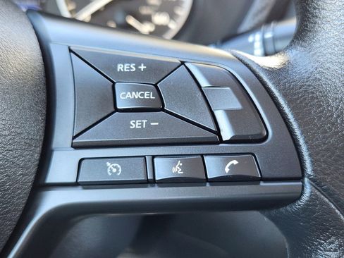 Used 2025 Nissan Sentra S image 19