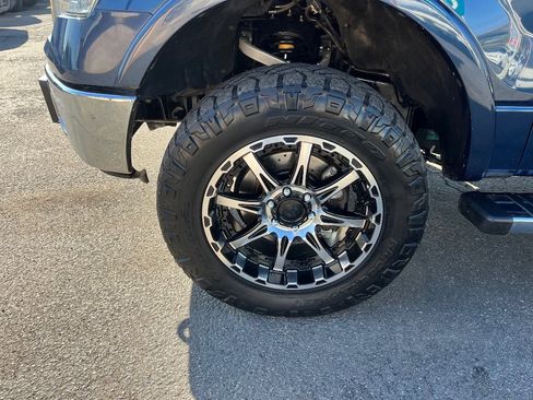 Used 2013 Ford F150 King Ranch w/ King Ranch Luxury Pkg image 45