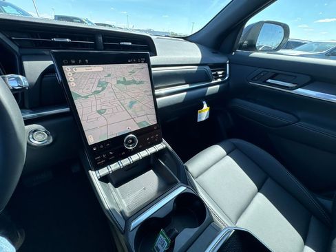 New 2026 GMC Terrain Elevation w/ Elevation Premium Package AWD/4WD image 30