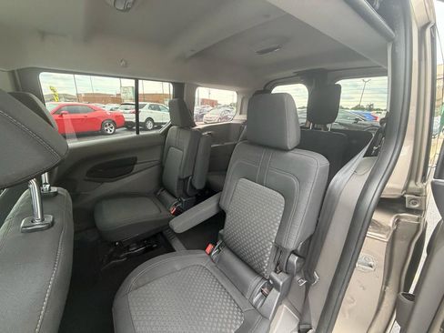 Used 2020 Ford Transit Connect XLT FWD image 11