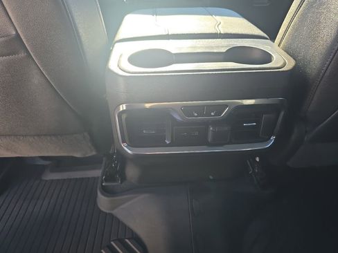 Used 2023 GMC Sierra 3500 SLT w/ SLT Convenience Package image 17