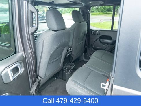 Used 2024 Jeep Wrangler Unlimited Sport AWD/4WD image 29