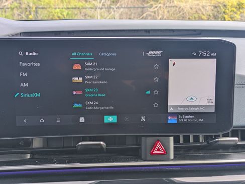 Used 2025 Kia Carnival SX Prestige image 12