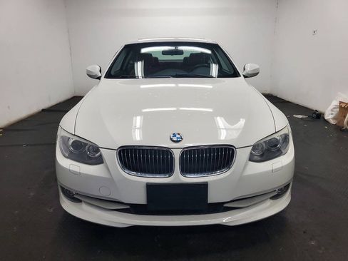 Used 2013 BMW 328i xDrive Coupe AWD/4WD image 2