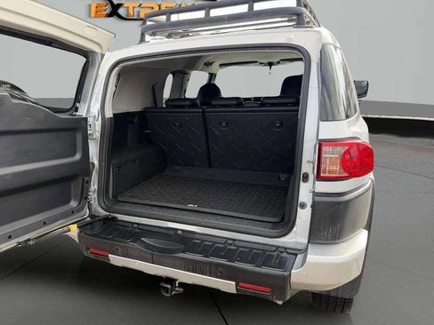 Used 2007 Toyota FJ Cruiser 4WD image 11