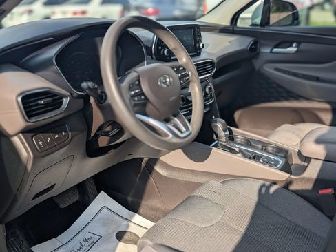 Used 2019 Hyundai Santa Fe SEL FWD image 10
