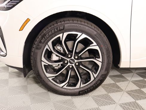 New 2026 Lincoln Nautilus Reserve AWD/4WD image 18