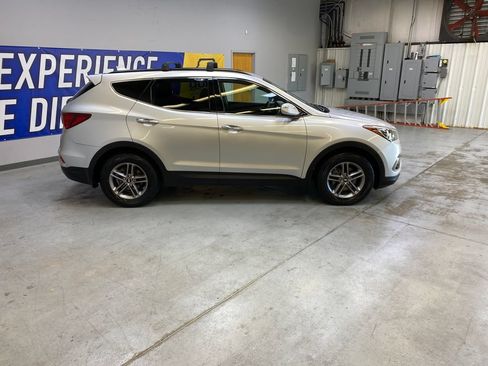 Used 2018 Hyundai Santa Fe Sport w/ 2.4L Value Package 02 AWD/4WD image 8
