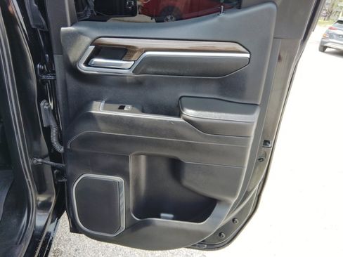 Used 2022 Chevrolet Silverado 1500 LT AWD/4WD image 28