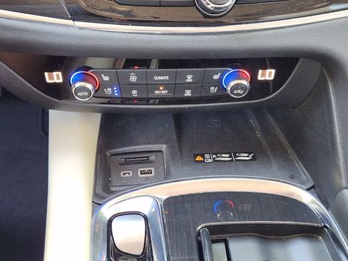 Used 2023 Buick Enclave Premium FWD image 22