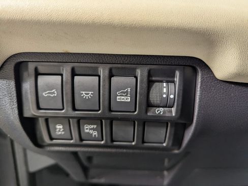 Used 2021 Subaru Ascent Limited AWD/4WD image 13