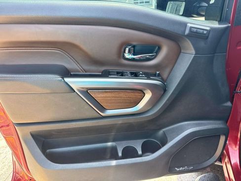 Used 2016 Nissan Titan Platinum Reserve RWD image 19