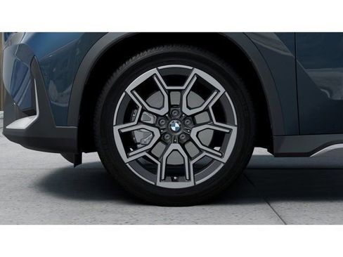 New 2026 BMW X1 xDrive28i w/ Technology Package AWD/4WD image 7