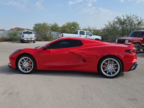 Used 2022 Chevrolet Corvette Stingray Premium Conv w/ Z51 Performance Package RWD image 5