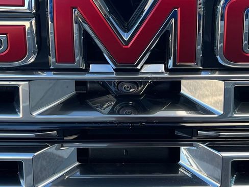 New 2026 GMC Acadia Denali w/ Super Cruise Package image 9